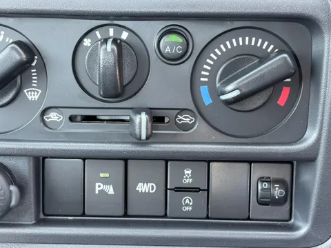 Nissan Clipper Truck