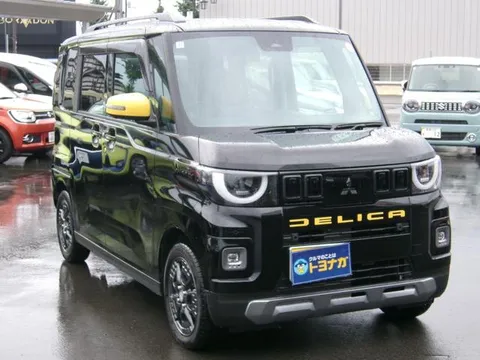 Mitsubishi Delica Mini