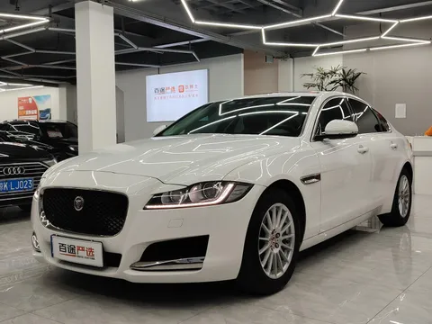 Jaguar XF