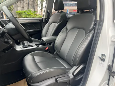 Roewe RX5