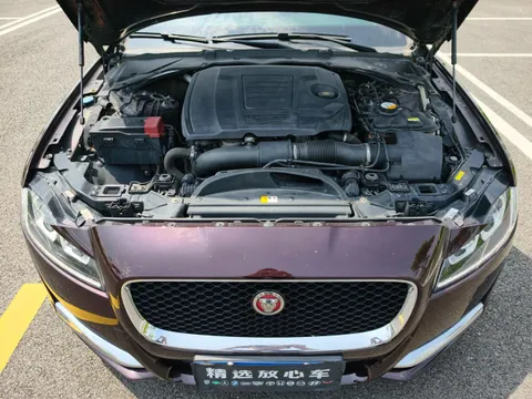Jaguar XFL