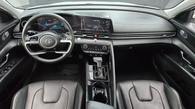 Hyundai Elantra (Avante)