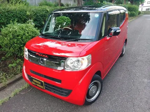 Honda N-BOX Slash