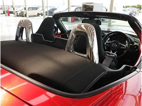Mazda MX-5 (Roadster)