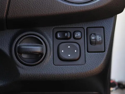 Toyota Yaris (Vitz)
