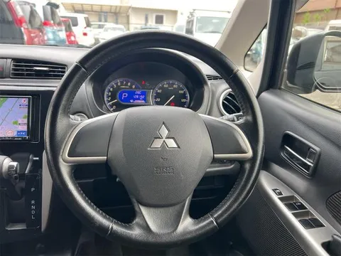 Mitsubishi eK Custom