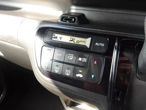 Honda N-BOX Slash