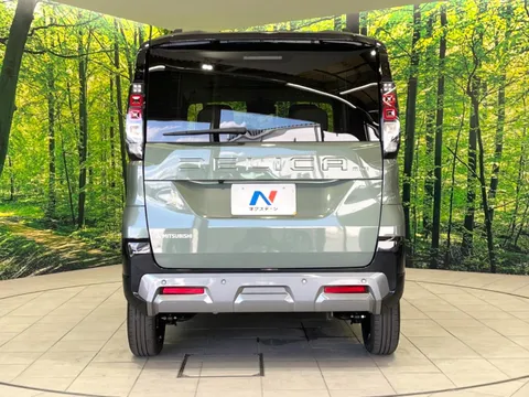 Mitsubishi Delica Mini