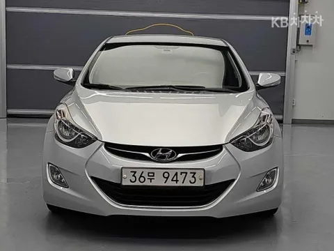 Hyundai Elantra (Avante)