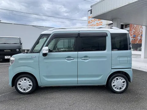 Suzuki Spacia