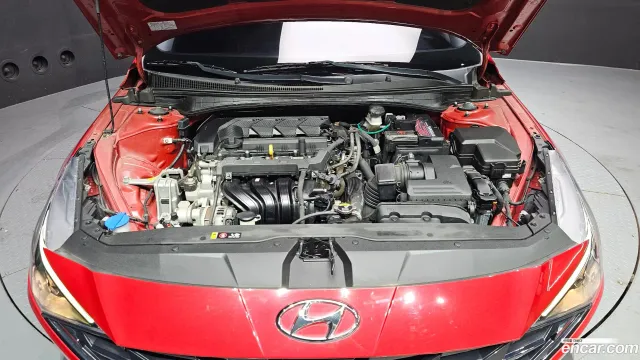 Hyundai Elantra (Avante)