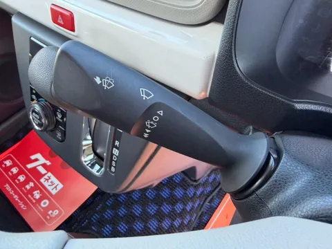 Daihatsu Mira Tocot