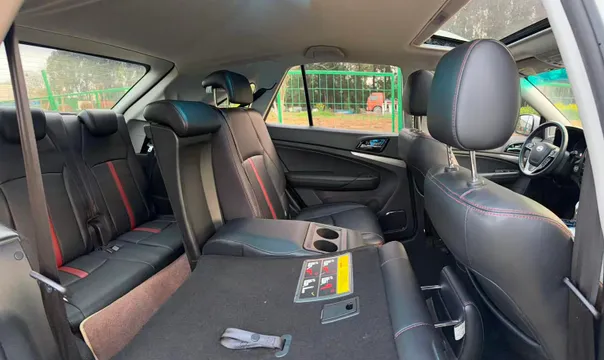 BYD S7