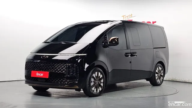 Hyundai Staria