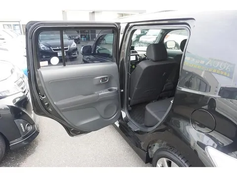 Toyota bB