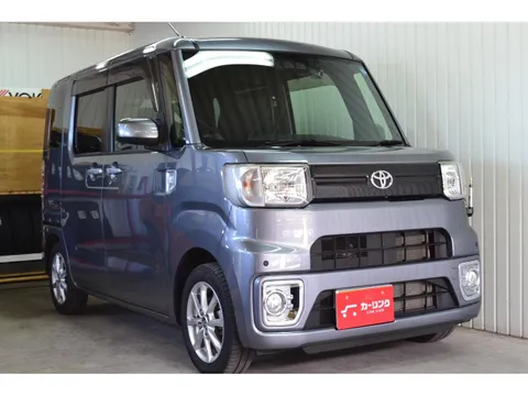 Toyota Pixis Mega