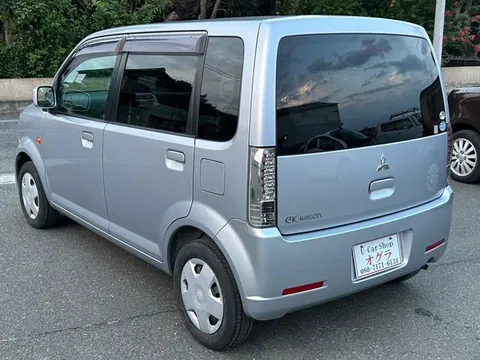 Mitsubishi eK Wagon