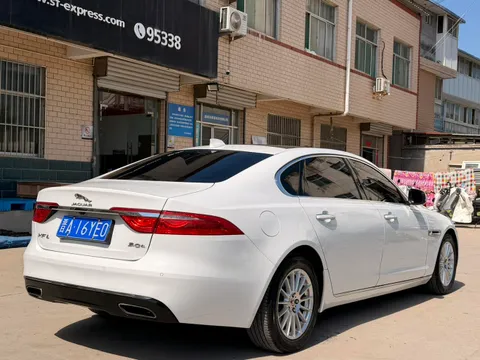 Jaguar XFL