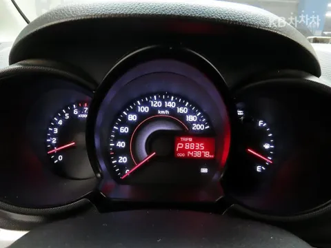 Kia Deluxe