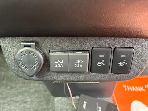Daihatsu Mira Tocot