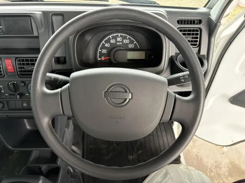Nissan Clipper Truck