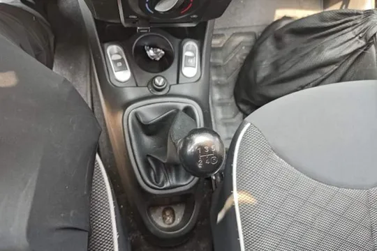 BYD F0