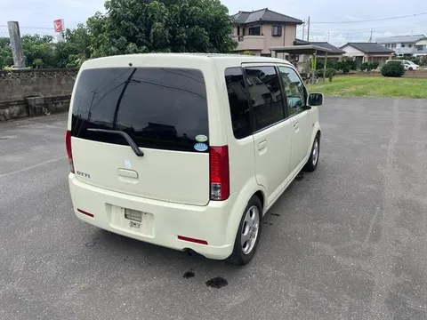 Nissan Otti