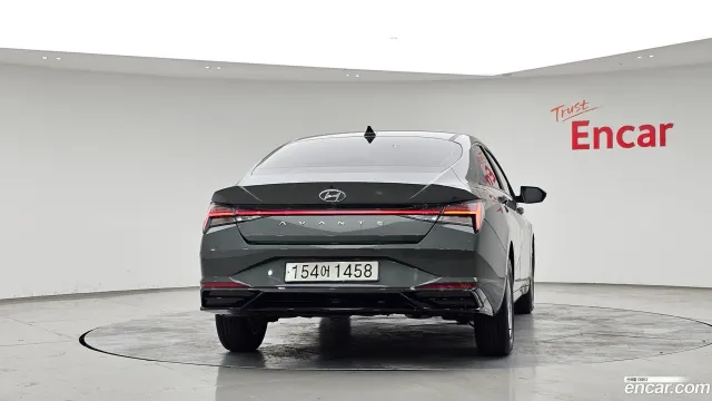 Hyundai Elantra (Avante)