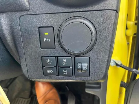Daihatsu Mira Tocot