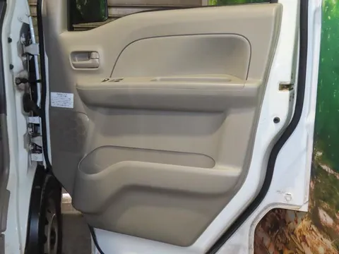 Mitsubishi Minicab Van