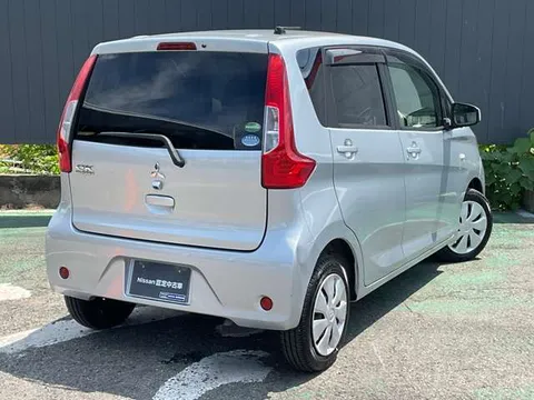 Mitsubishi eK Wagon