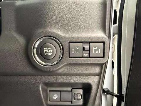 Suzuki Spacia Custom