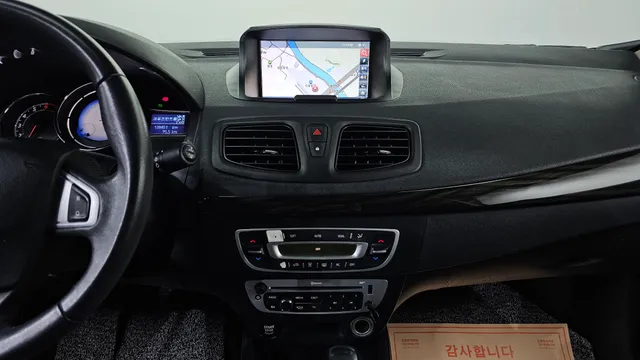 Renault SM3