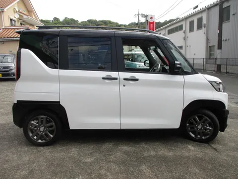Mitsubishi Delica Mini