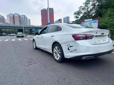 Chevrolet Malibu XL