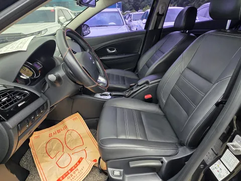 Renault SM3