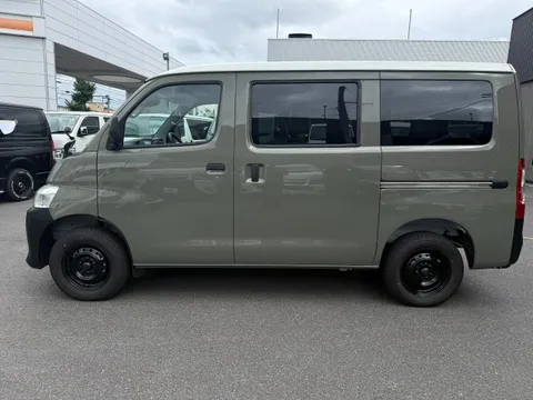 Toyota TownAce Van