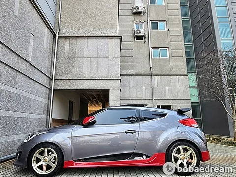 Hyundai Veloster