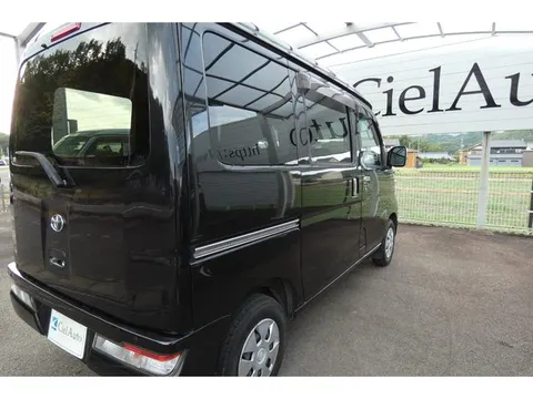 Toyota Pixis Van