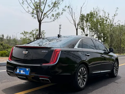 Cadillac XTS