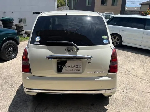 Daihatsu Mira Gino