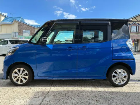 Mitsubishi eK Space Custom