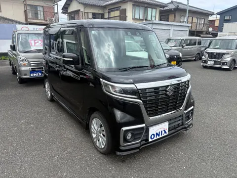 Suzuki Spacia Custom