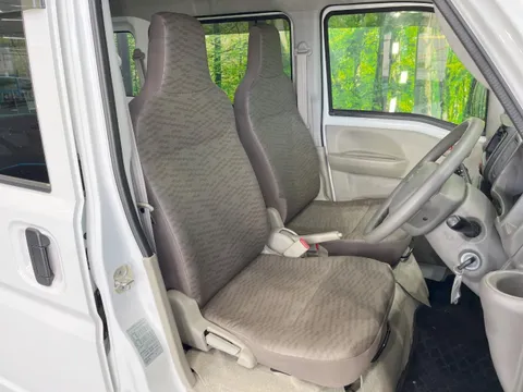 Nissan Clipper
