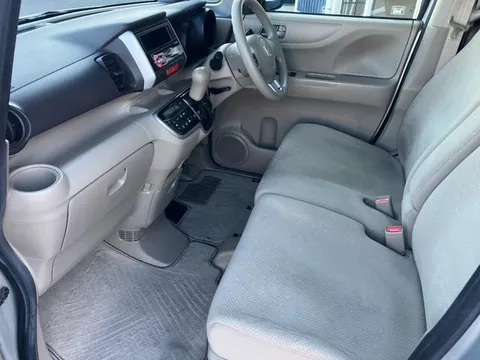 Honda N-BOX Plus