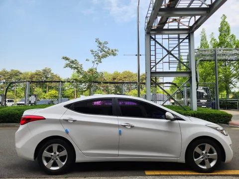 Hyundai Elantra (Avante)