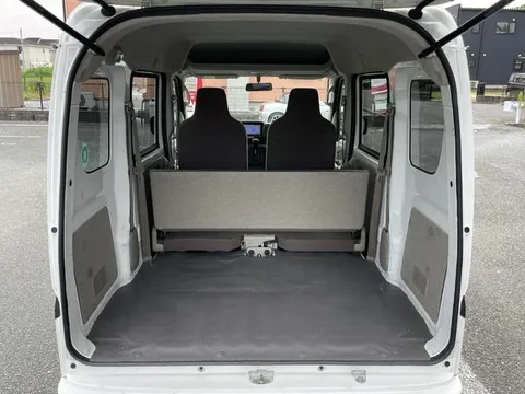 Mitsubishi Minicab Van