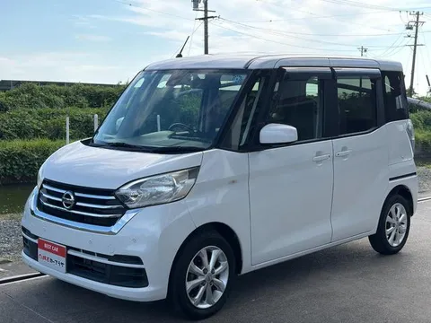 Nissan Dayz Roox