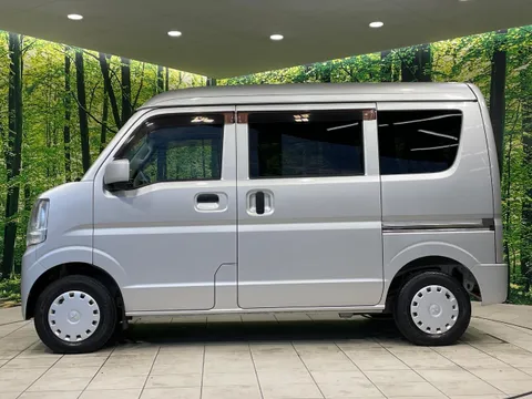 Mitsubishi Minicab Van