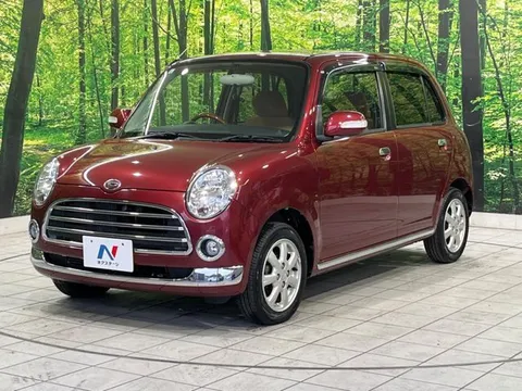 Daihatsu Mira Gino